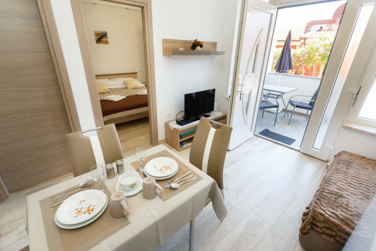Apartment Rosemary 24 Krk Town Exterior foto